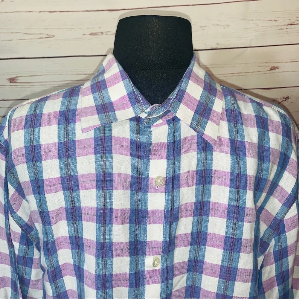 Banana Republic Classic Fit Button Down Shirt.